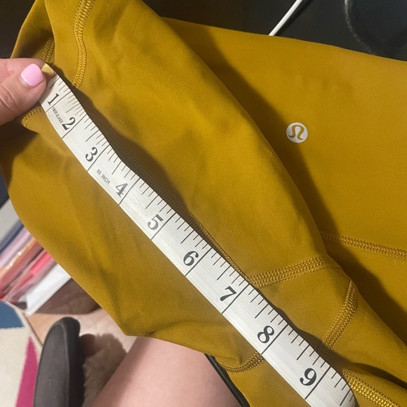 Lululemon Wunder Train High Rise Shorts 8" Gold Spice Size 6 - Picture 9 of 9